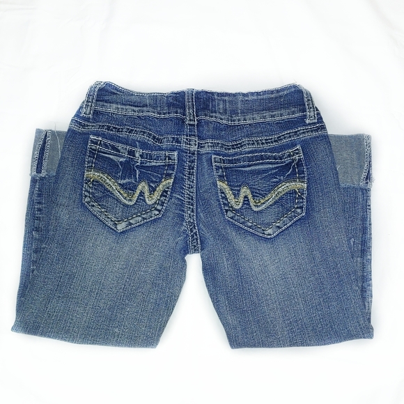 Rue 21 Distressed Ripped Cropped Capri - Picture 3 of 5